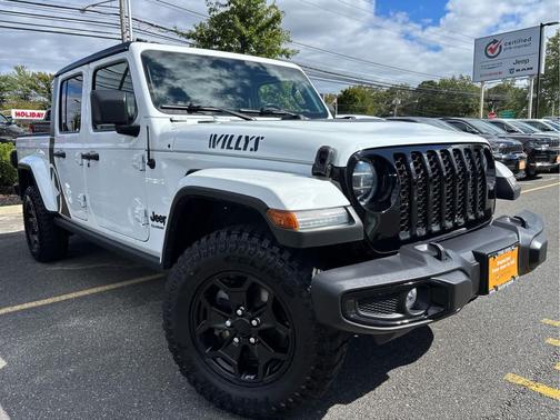 2021 Jeep Gladiator Willys 4x4
