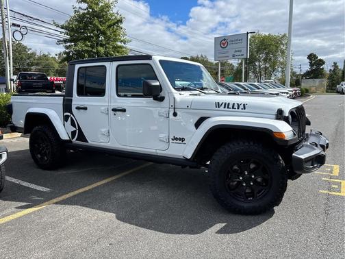 2021 Jeep Gladiator Willys 4x4
