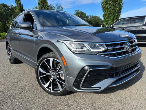 2022 Volkswagen Tiguan 2.0T SEL R-Line 4MOTION