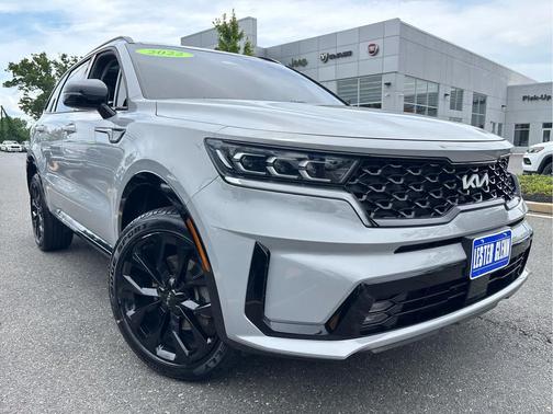 Wolf Gray 2022 Kia Sorento SX