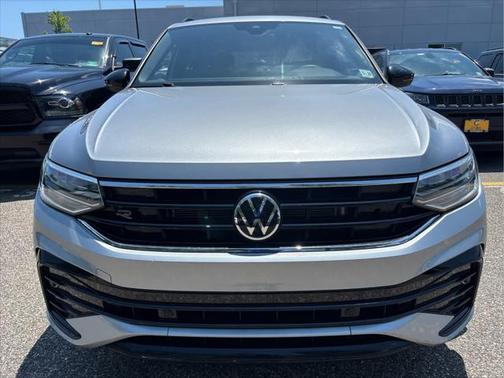 2022 Volkswagen Tiguan 2.0T SE R-Line Black 4MOTION