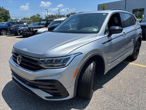 2022 Volkswagen Tiguan 2.0T SE R-Line Black 4MOTION