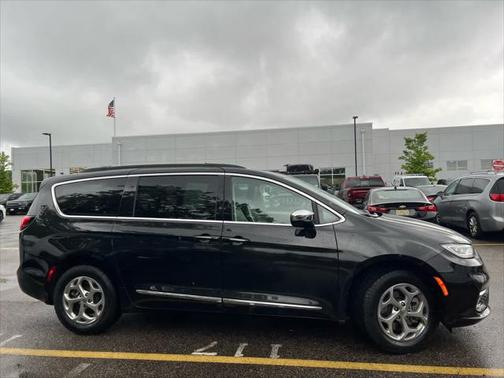 2022 Chrysler Pacifica Limited