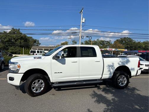 2024 RAM 2500 Laramie Crew Cab 4x4 6'4' Box