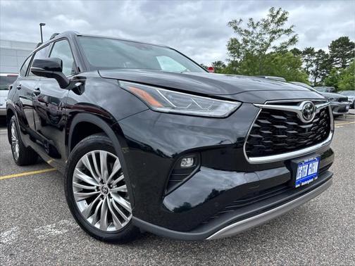 2022 Toyota Highlander Platinum
