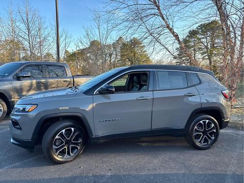 Sting-Gray Clearcoat 2023 Jeep Compass Limited