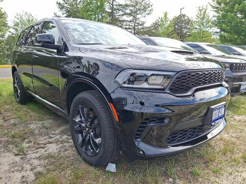 DB Black Clearcoat 2026 Dodge Durango GT Plus