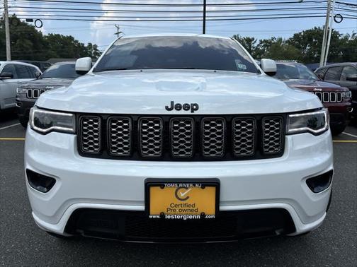 2022 Jeep Grand Cherokee Laredo