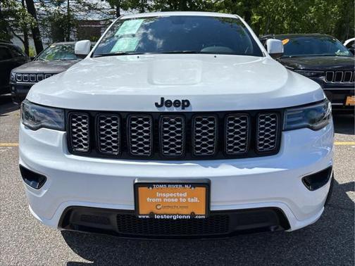 2022 Jeep Grand Cherokee Laredo