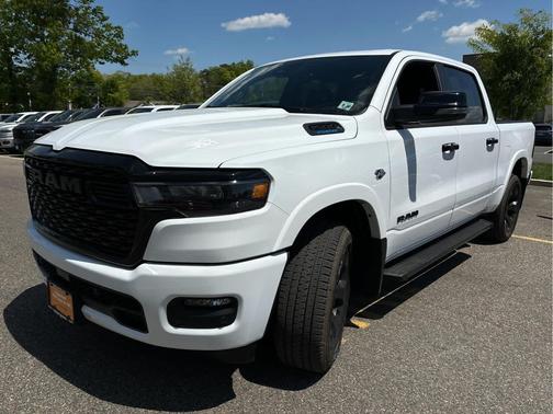 Bright White Clearcoat 2026 RAM 1500 Big Horn/Lone Star