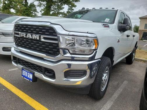 2024 RAM 2500 Tradesman Crew Cab 4x4 6'4' Box