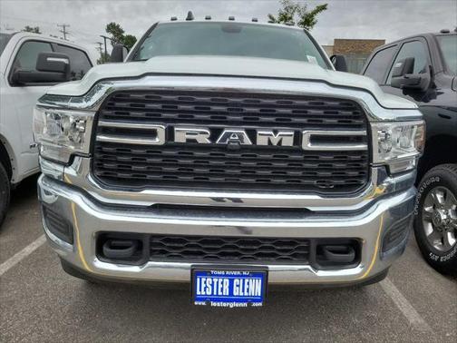 2024 RAM 2500 Tradesman Crew Cab 4x4 6'4' Box