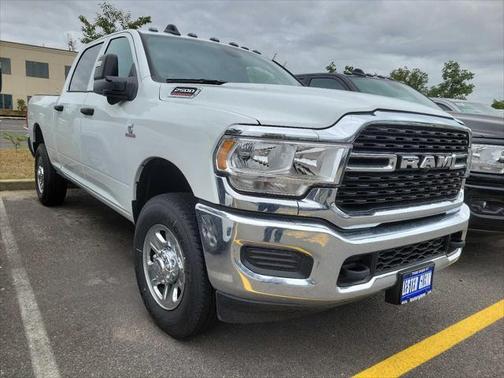 2024 RAM 2500 Tradesman Crew Cab 4x4 6'4' Box