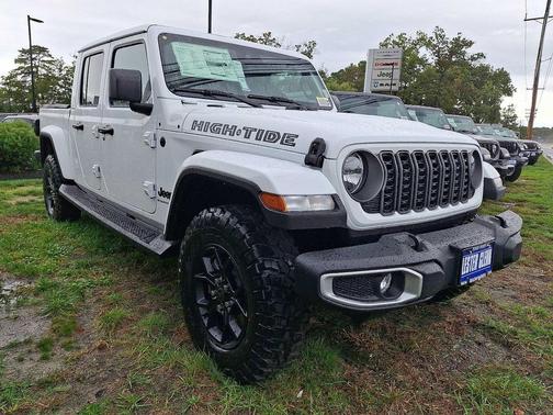 2025 Jeep Gladiator High Tide