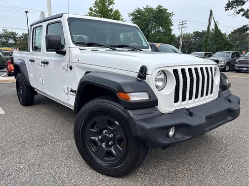 2021 Jeep Gladiator Sport