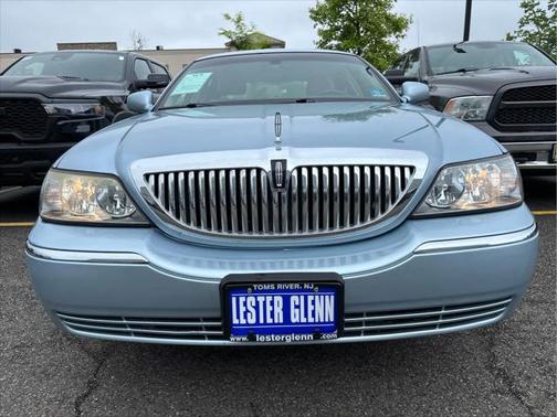 2008 Lincoln Town Car Signature