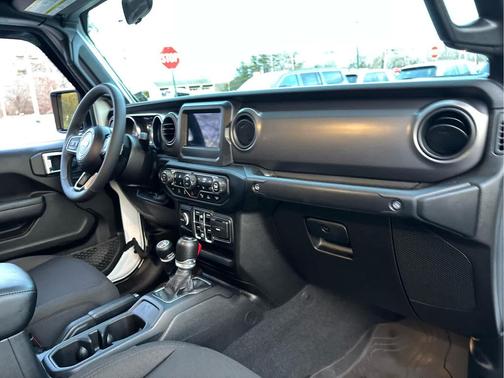 2023 Jeep Gladiator Willys 4x4