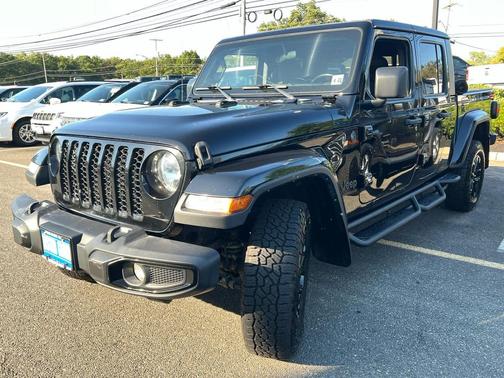 2022 Jeep Gladiator Altitude 4x4