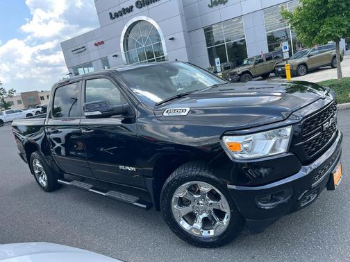 Diamond Black Crystal Pearlcoat 2022 RAM 1500 Big Horn/Lone Star