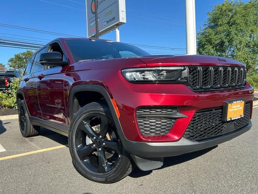 2023 Jeep Grand Cherokee Altitude