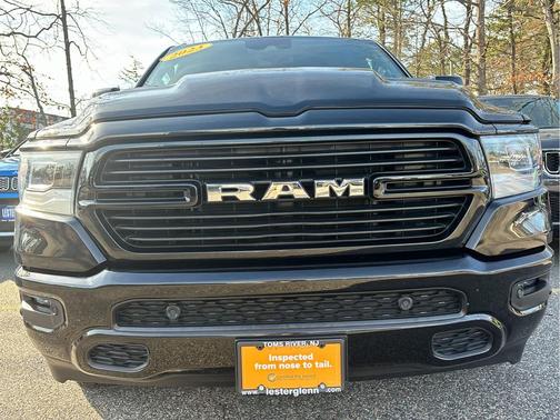Diamond Black Crystal Pearlcoat 2023 RAM 1500 Laramie