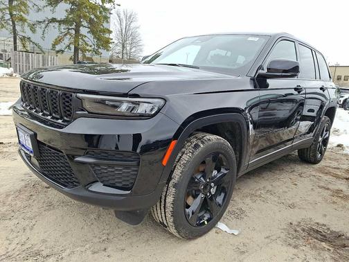2025 Jeep Grand Cherokee Altitude