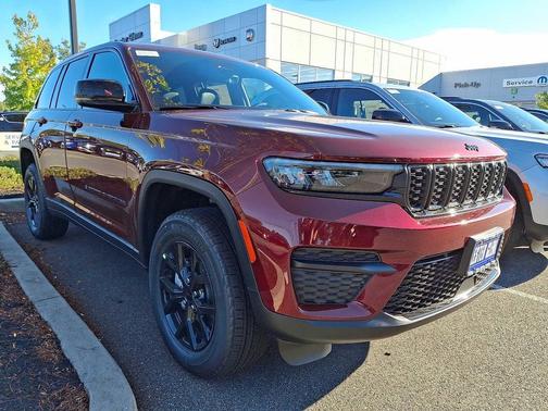 2025 Jeep Grand Cherokee Altitude