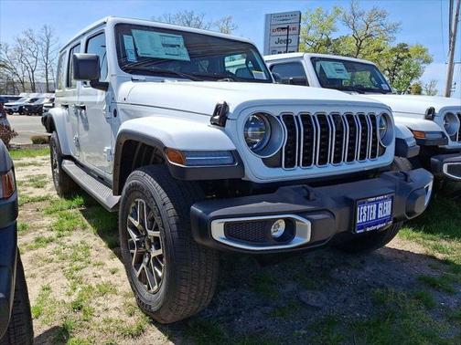 2025 Jeep Wrangler 4-Door Sahara 4x4