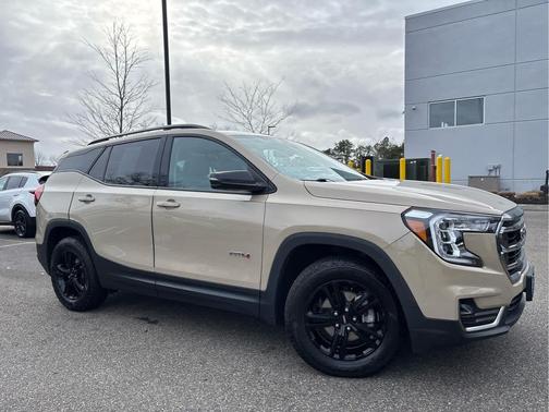 2023 GMC Terrain AWD AT4