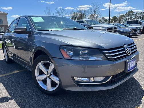 2015 Volkswagen Passat 1.8T Limited Edition