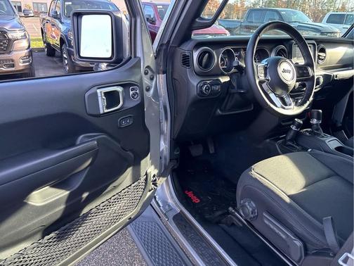 2020 Jeep Gladiator Sport S