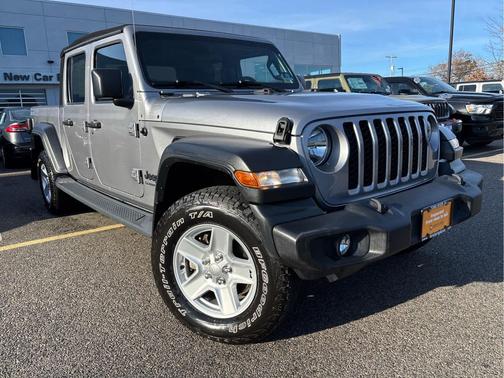 2020 Jeep Gladiator Sport S