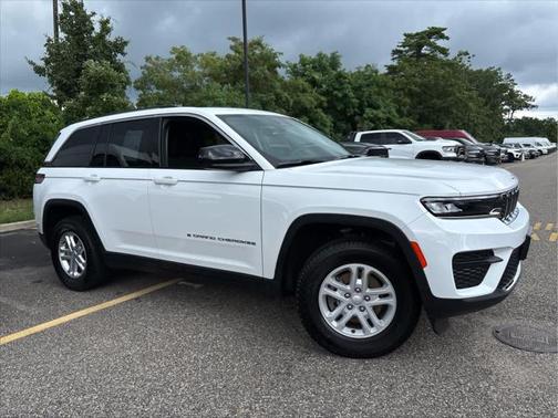 2023 Jeep Grand Cherokee Laredo