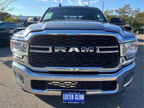 2019 RAM 2500 Tradesman Crew Cab 4x4 6'4' Box