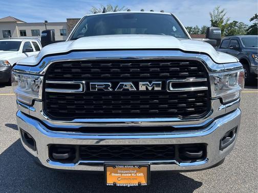 2024 RAM 3500 Big Horn Crew Cab 4x4 8' Box