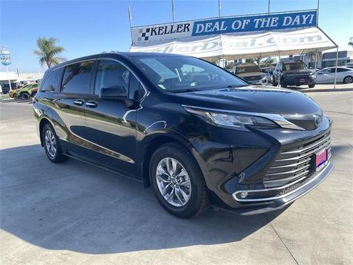 2022 Toyota Sienna XLE