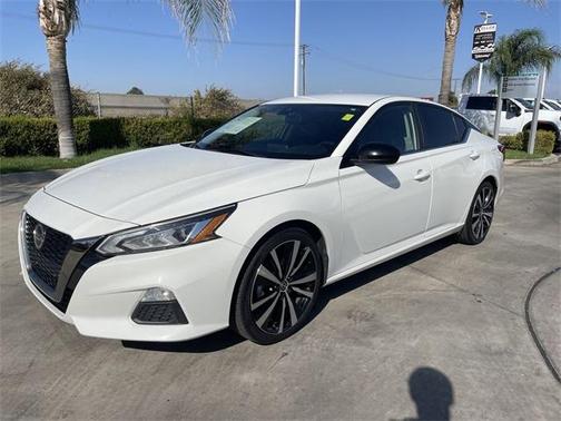 2022 Nissan Altima 2.5 SR