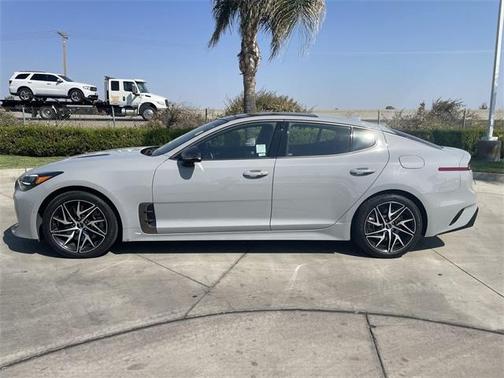 2023 Kia Stinger GT-Line