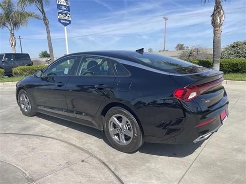 2022 Kia K5 LXS