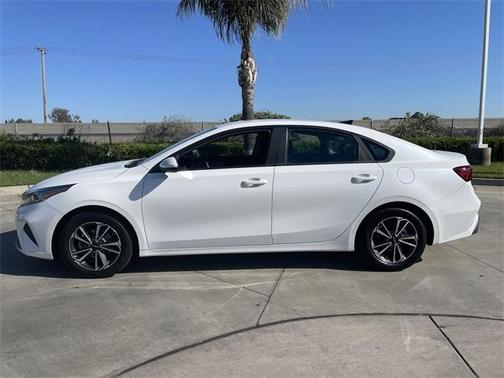 2022 Kia Forte LXS