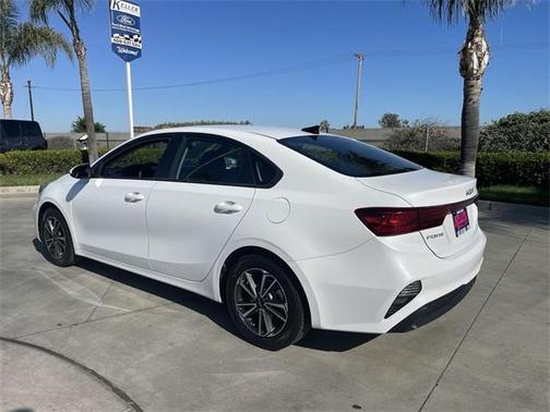 2022 Kia Forte LXS