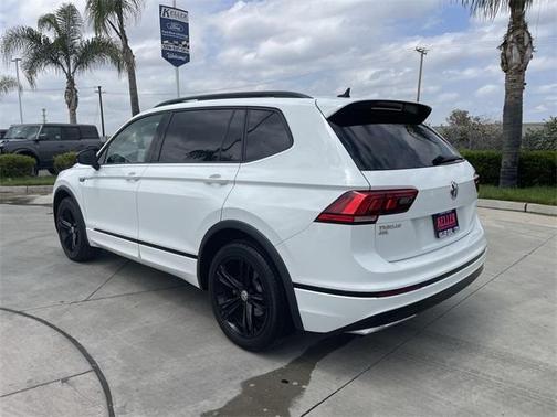 2019 Volkswagen Tiguan 2.0T SEL R-Line Black