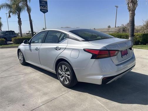 2022 Nissan Altima 2.5 S