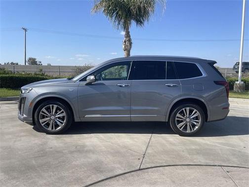 2021 Cadillac XT6 Premium Luxury FWD