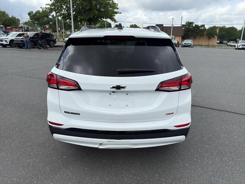 Summit White 2024 Chevrolet Equinox FWD RS