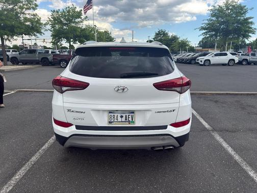 Dazzling White 2018 Hyundai TUCSON Limited