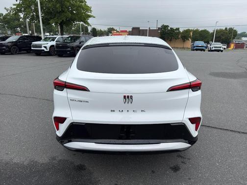 Summit White 2025 Buick Envista Sport Touring FWD