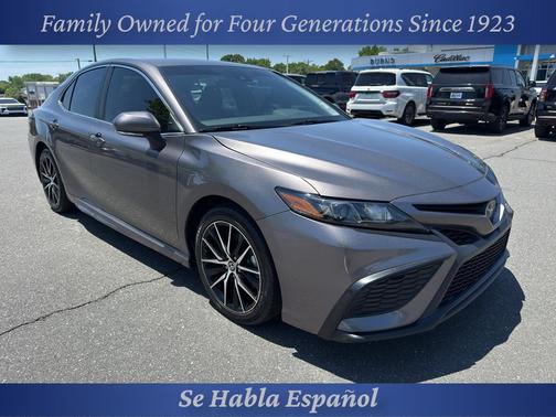 Predawn Gray Mica 2024 Toyota Camry SE