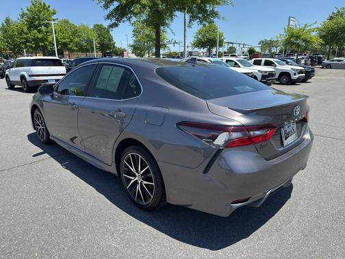 Predawn Gray Mica 2024 Toyota Camry SE