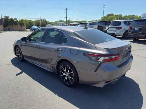Predawn Gray Mica 2024 Toyota Camry SE